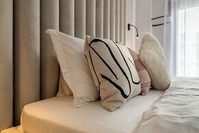 Aiastay Bucharest River Apartments