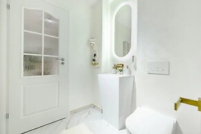 Aiastay Bucharest River Apartments