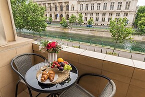 Aiastay Bucharest River Apartments