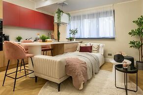 Aiastay Bucharest River Apartments