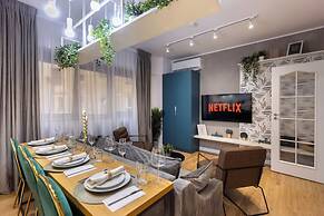 Aiastay Bucharest River Apartments