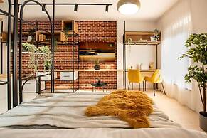 Aiastay Bucharest River Apartments