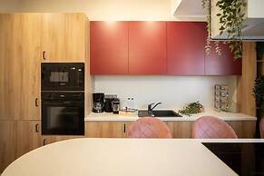 Aiastay Bucharest River Apartments