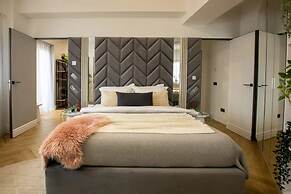 Aiastay Bucharest River Apartments