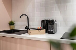 Aiastay Bucharest River Apartments