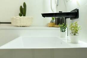 Aiastay Bucharest River Apartments