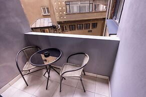 Aiastay Bucharest River Apartments