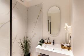 Aiastay Bucharest River Apartments