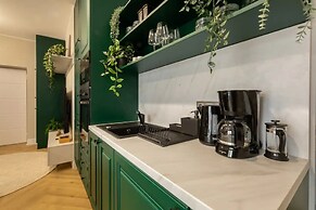 Aiastay Bucharest River Apartments