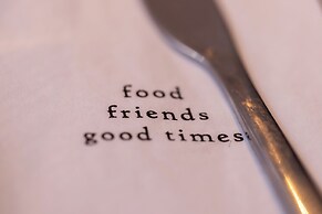 Aiastay Bucharest River Apartments