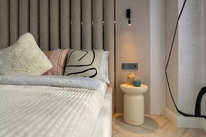 Aiastay Bucharest River Apartments