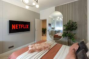 Aiastay Bucharest River Apartments