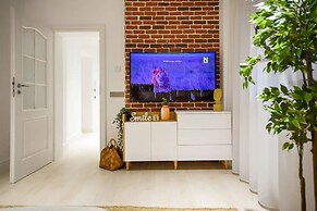 Aiastay Bucharest River Apartments