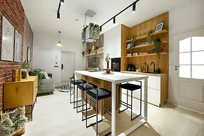 Aiastay Bucharest River Apartments