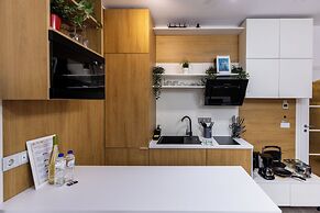 Aiastay Bucharest River Apartments