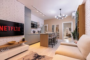 Aiastay Bucharest River Apartments