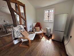 Countryside Cottage- Bulmer- Sleeps 6-pet Friendly