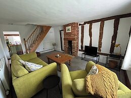 Countryside Cottage- Bulmer- Sleeps 6-pet Friendly