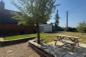 Countryside Cottage- Bulmer- Sleeps 6-pet Friendly