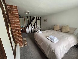 Countryside Cottage- Bulmer- Sleeps 6-pet Friendly