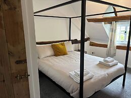 Countryside Cottage- Bulmer- Sleeps 6-pet Friendly