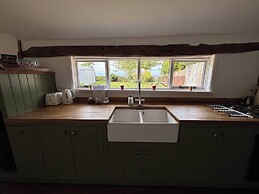 Countryside Cottage- Bulmer- Sleeps 6-pet Friendly