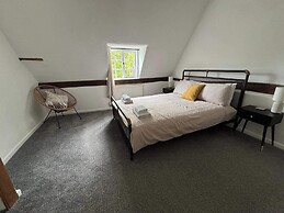Countryside Cottage- Bulmer- Sleeps 6-pet Friendly