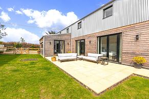 Home Farm Barn - From 500 Per Night