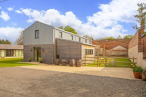 Home Farm Barn - From 500 Per Night