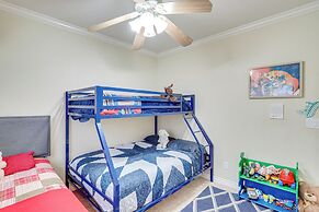 6 Mi to Grove Creek Canyon Trail: Abode w/ Views