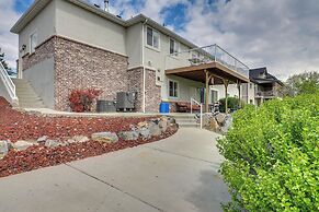 6 Mi to Grove Creek Canyon Trail: Abode w/ Views