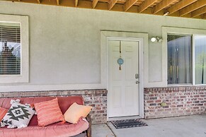 6 Mi to Grove Creek Canyon Trail: Abode w/ Views