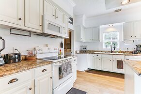 Private Deck & Yard: Lehigh Acres Family Home