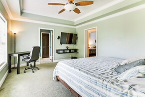 Private Deck & Yard: Lehigh Acres Family Home