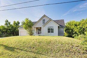 Private Deck & Yard: Lehigh Acres Family Home