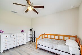 Hike, Paddle & Explore: Home w/ Lanai in Ocala