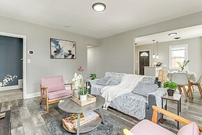 4 Mi to Universities: Quaint Parkville Apartment!