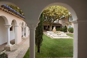 Proven ale House With Pool and spa
