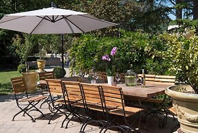Proven ale House With Pool and spa