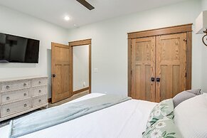 Great for Groups: Family Creekside Home in Loretto