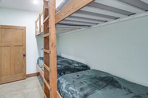 Great for Groups: Creekside Cabin in Loretto