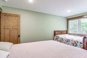 Great for Groups: Family Creekside Home in Loretto
