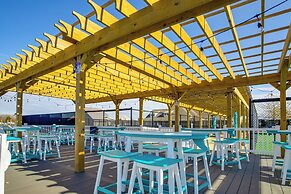 Modern Millville Home: 5 Mi to Beach & Boardwalk!