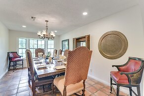2 Mi to Dtwn: Spacious Angleton Home w/ Courtyard!