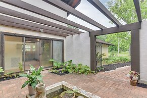 2 Mi to Dtwn: Spacious Angleton Home w/ Courtyard!