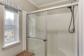 3 Mi to Dtwn Nacogdoches: Quiet Country Home