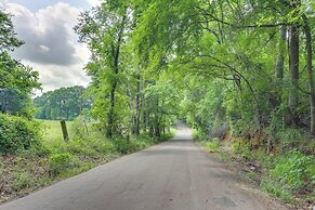 3 Mi to Dtwn Nacogdoches: Quiet Country Home