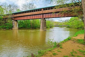 1 Mi to Mohican River: Wooded Retreat w/ Trails!
