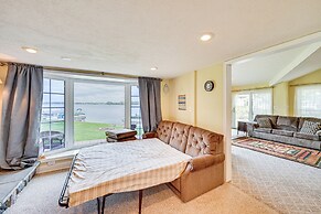 Scenic Views: Spacious Webster Lake House!