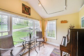 Scenic Views: Spacious Webster Lake House!